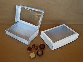 Duplo plastificirana kutija za kolače sa prozorom 1 kg